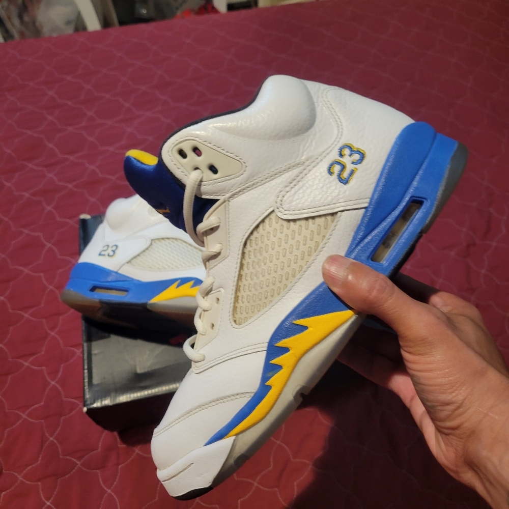 Jordan 5 Laney (2013)
